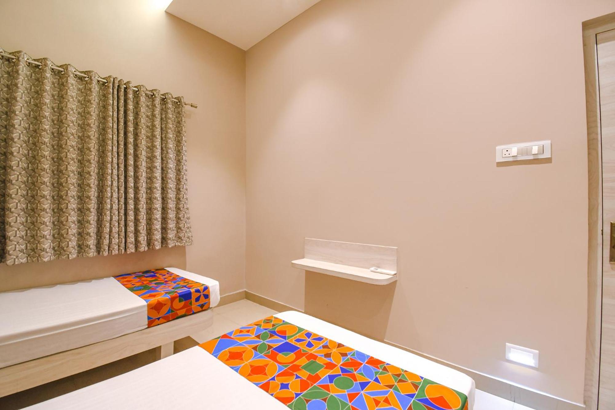 Fabhotel Kitchen Q Inn - Belaghata Калькутта Экстерьер фото